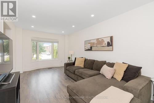 15172 Argyll Road, Halton Hills (Georgetown), ON - Indoor Photo Showing Living Room