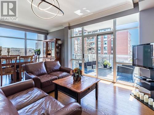 310 - 70 Port Street E, Mississauga (Port Credit), ON - Indoor Photo Showing Living Room