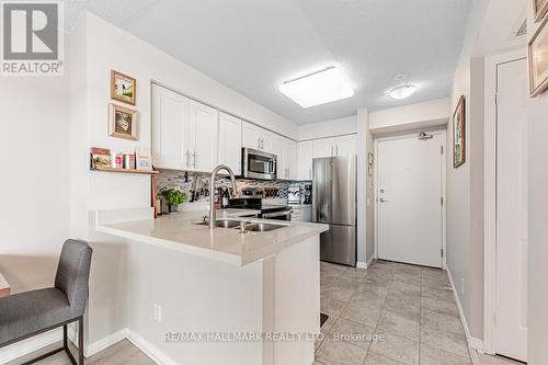 1505 - 30 Harrison Garden Boulevard, Toronto, ON - Indoor Photo Showing Kitchen With Double Sink With Upgraded Kitchen