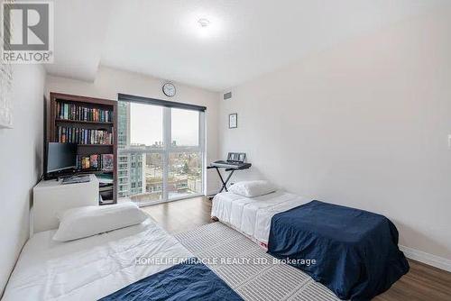 1002 - 2152 Lawrence Avenue E, Toronto, ON - Indoor Photo Showing Bedroom