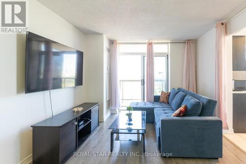 1316 - 8 Mondeo Drive, Toronto (Dorset Park), ON - Indoor Photo Showing Living Room