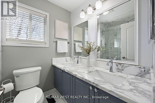 146 8Th Avenue, New Tecumseth, ON - Indoor Photo Showing Bathroom