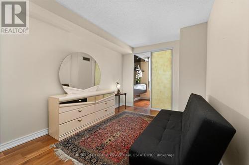 207 - 5785 Yonge Street, Toronto, ON - Indoor