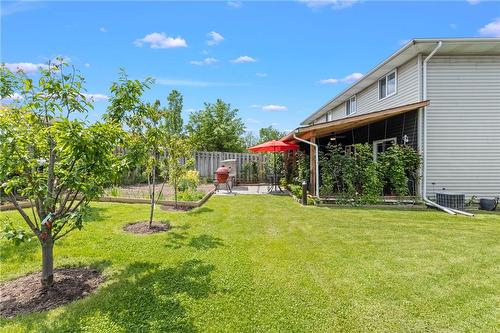 7720 Yvette Crescent, Niagara Falls, ON - Outdoor