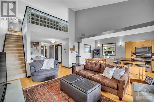 1503 Campeau Drive, Ottawa, ON - Indoor Photo Showing Living Room