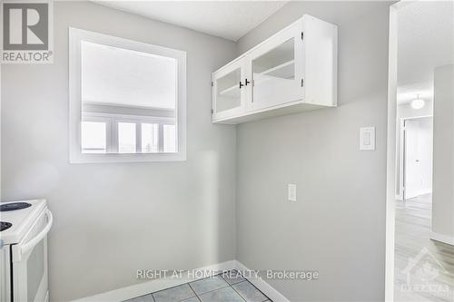 708 - 158B Mcarthur Avenue, Vanier And Kingsview Park (3404 - Vanier), ON - Indoor Photo Showing Laundry Room