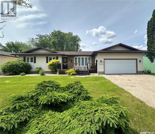 633 Mary Street, Canora, SK - Outdoor With Deck Patio Veranda With Facade