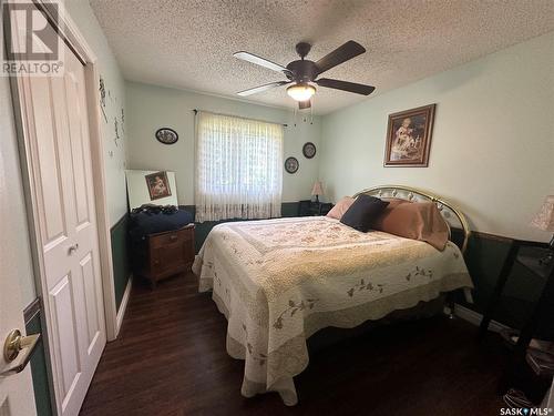 633 Mary Street, Canora, SK - Indoor Photo Showing Bedroom