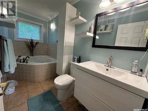 633 Mary Street, Canora, SK - Indoor Photo Showing Bathroom