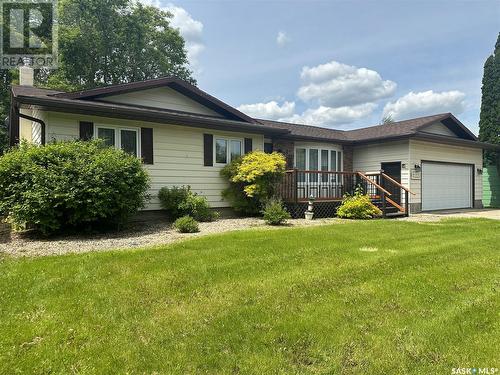 633 Mary Street, Canora, SK - Outdoor