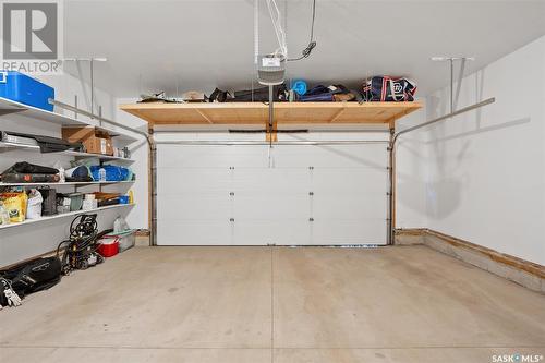 643 Kolynchuk Court, Saskatoon, SK - Indoor Photo Showing Garage