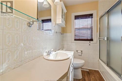 145 Atkinson Ave, Moncton, NB - Indoor Photo Showing Bathroom