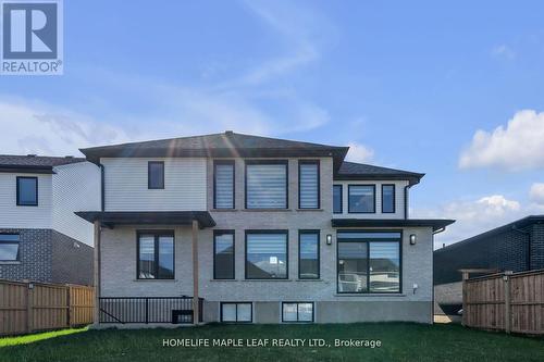 988 Trailsway Avenue, London, ON - Outdoor