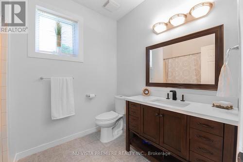 1385 Bramblewood Street S, London, ON - Indoor Photo Showing Bathroom