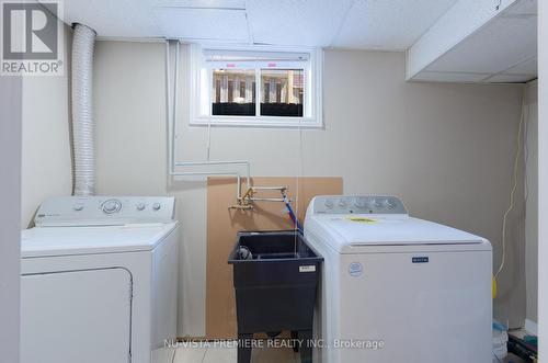 1385 Bramblewood Street S, London, ON - Indoor Photo Showing Laundry Room