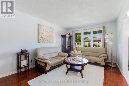 1385 Bramblewood Street S, London, ON - Indoor Photo Showing Living Room