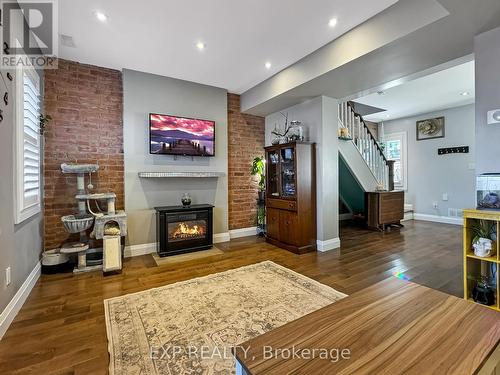 3224 Steeles Avenue W, Milton, ON - Indoor With Fireplace