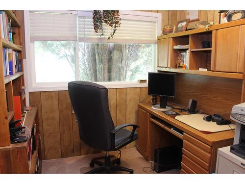 517 3Rd Avenue, Trail, BC - Indoor Photo Showing Office