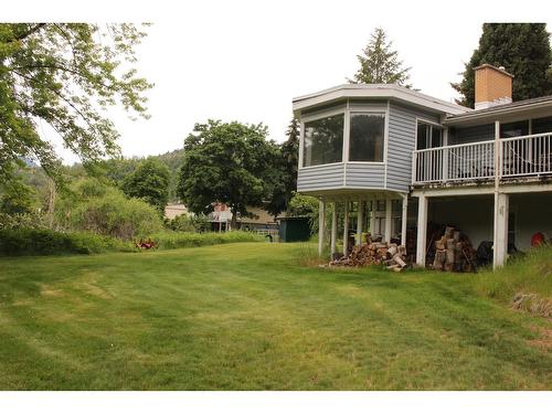 517 3Rd Avenue, Trail, BC - Outdoor With Deck Patio Veranda