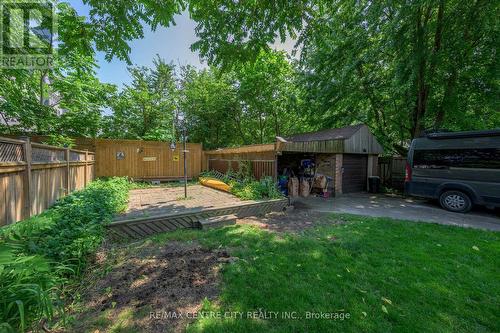 595 Dufferin Avenue, London, ON - Outdoor With Backyard