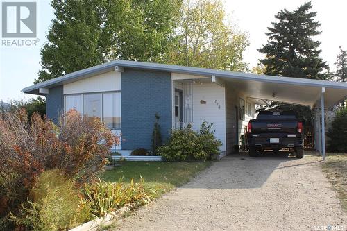 114-116 1St Street E, Climax, SK - Outdoor