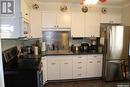 114-116 1St Street E, Climax, SK  - Indoor Photo Showing Kitchen 