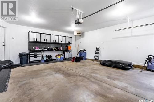 230 Lakeridge Drive, Warman, SK - Indoor Photo Showing Garage