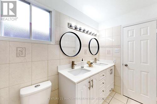 75 Parade Square, Toronto, ON - Indoor Photo Showing Bathroom