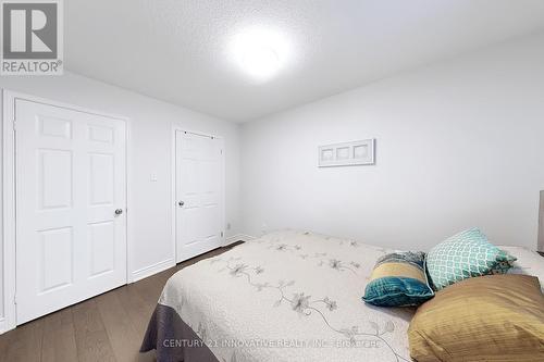 75 Parade Square, Toronto, ON - Indoor Photo Showing Bedroom