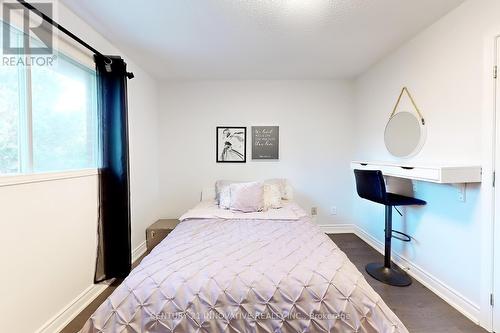 75 Parade Square, Toronto, ON - Indoor Photo Showing Bedroom