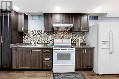 75 Parade Square, Toronto, ON - Indoor Photo Showing Kitchen With Double Sink