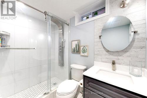 75 Parade Square, Toronto, ON - Indoor Photo Showing Bathroom