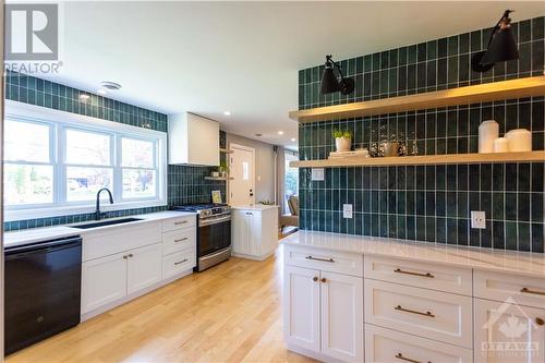 212 Grandview Road, Ottawa, ON - Indoor Photo Showing Kitchen