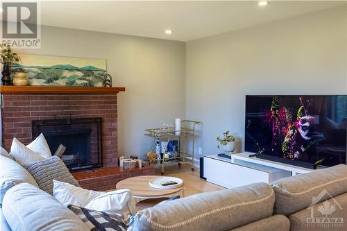 212 Grandview Road, Ottawa, ON - Indoor Photo Showing Living Room With Fireplace