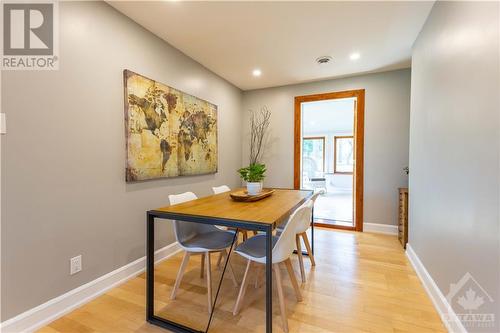 212 Grandview Road, Ottawa, ON - Indoor Photo Showing Dining Room