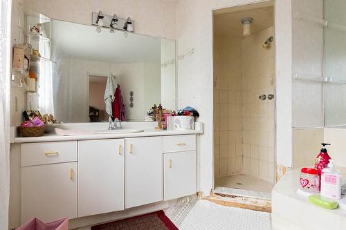 340 Erin Street, Oakville, ON - Indoor Photo Showing Bathroom