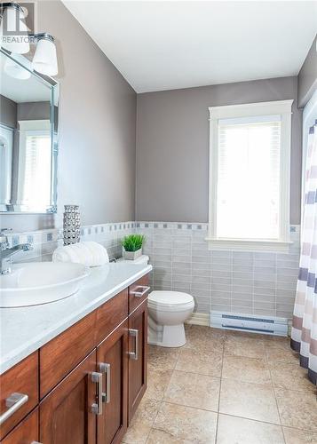 146 Sawgrass Drive, Riverview, NB - Indoor Photo Showing Bathroom