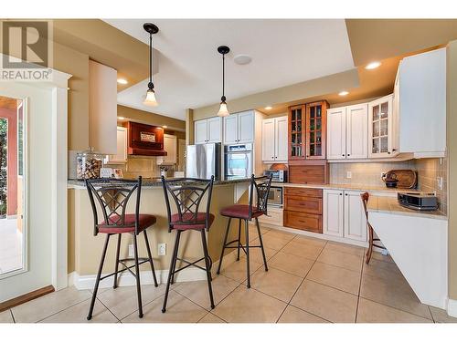 683 Westside Road S, West Kelowna, BC - Indoor Photo Showing Kitchen