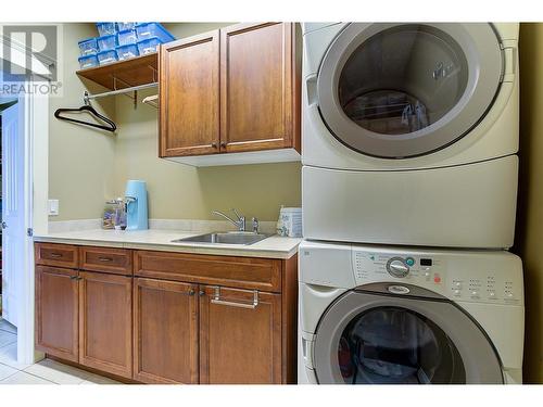 683 Westside Road S, West Kelowna, BC - Indoor Photo Showing Laundry Room