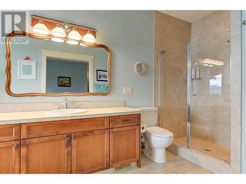 683 Westside Road S, West Kelowna, BC - Indoor Photo Showing Bathroom