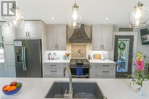 172 Lord Elgin Place, Saugeen Shores, ON - Indoor Photo Showing Kitchen