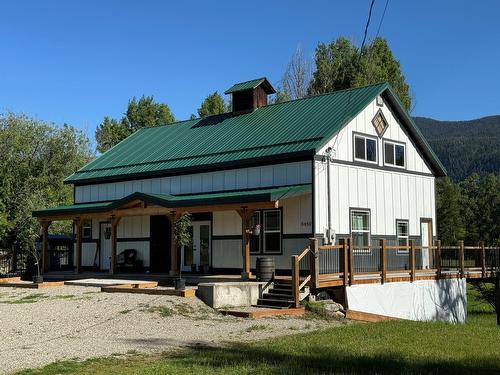 6450 27Th Street, Grand Forks, BC - Outdoor With Deck Patio Veranda