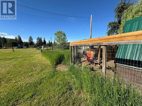 6450 27Th Street, Grand Forks, BC - Outdoor