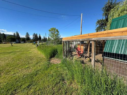 6450 27Th Street, Grand Forks, BC - Outdoor