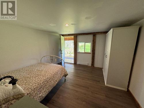 6450 27Th Street, Grand Forks, BC - Indoor Photo Showing Bedroom