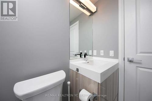 806 - 251 Jarvis Street, Toronto, ON - Indoor Photo Showing Bathroom