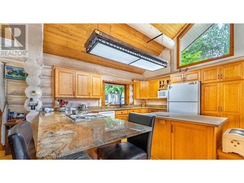 1958 Rykerts Road, Lister, BC - Indoor Photo Showing Kitchen