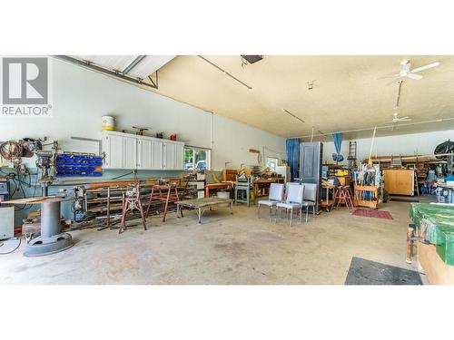 1958 Rykerts Road, Lister, BC - Indoor Photo Showing Garage