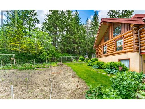 1958 Rykerts Road, Lister, BC - Outdoor