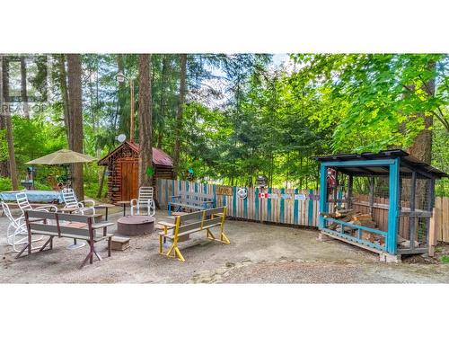 1958 Rykerts Road, Lister, BC - Outdoor